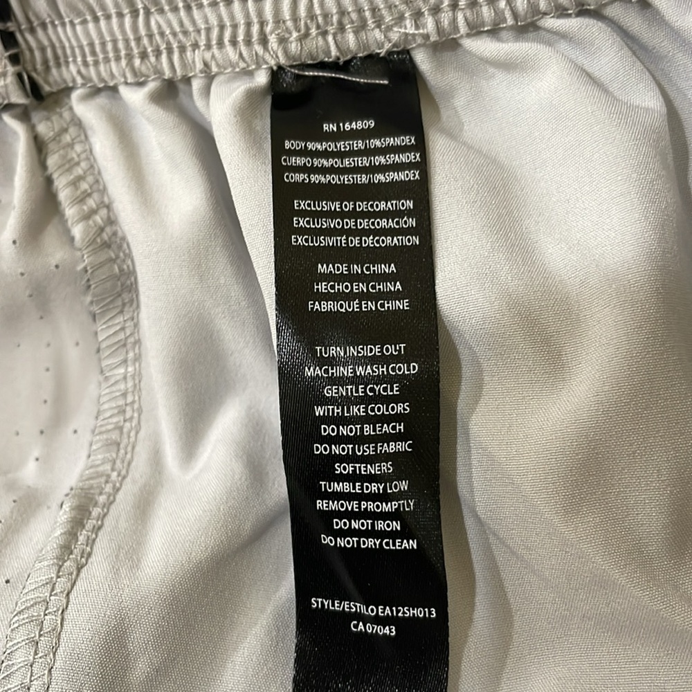 Athletic Gray Shorts with Elastic Waistband and Relaxed Fit inseam 8 inches - Picture 6 of 8